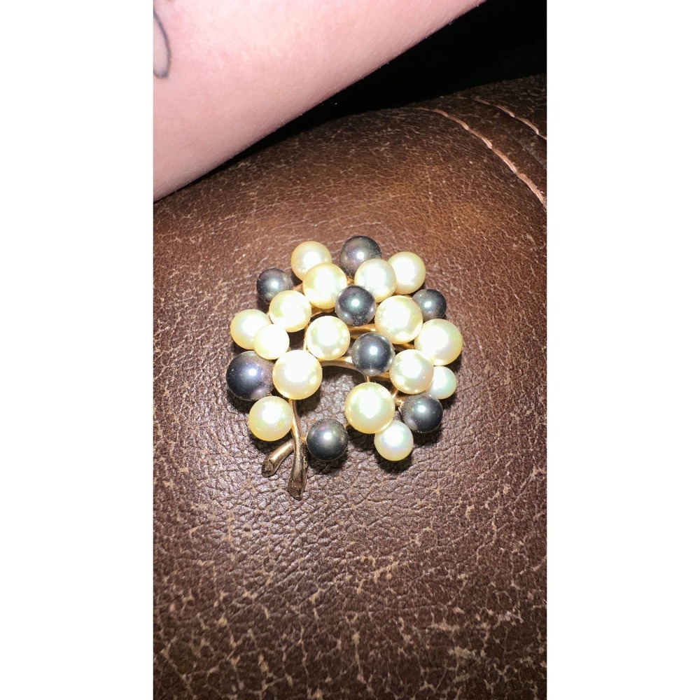 ✨ Vintage Signed MAJORICA Pearl Cluster Brooch | Gold Tone | Faux Pearls ✨